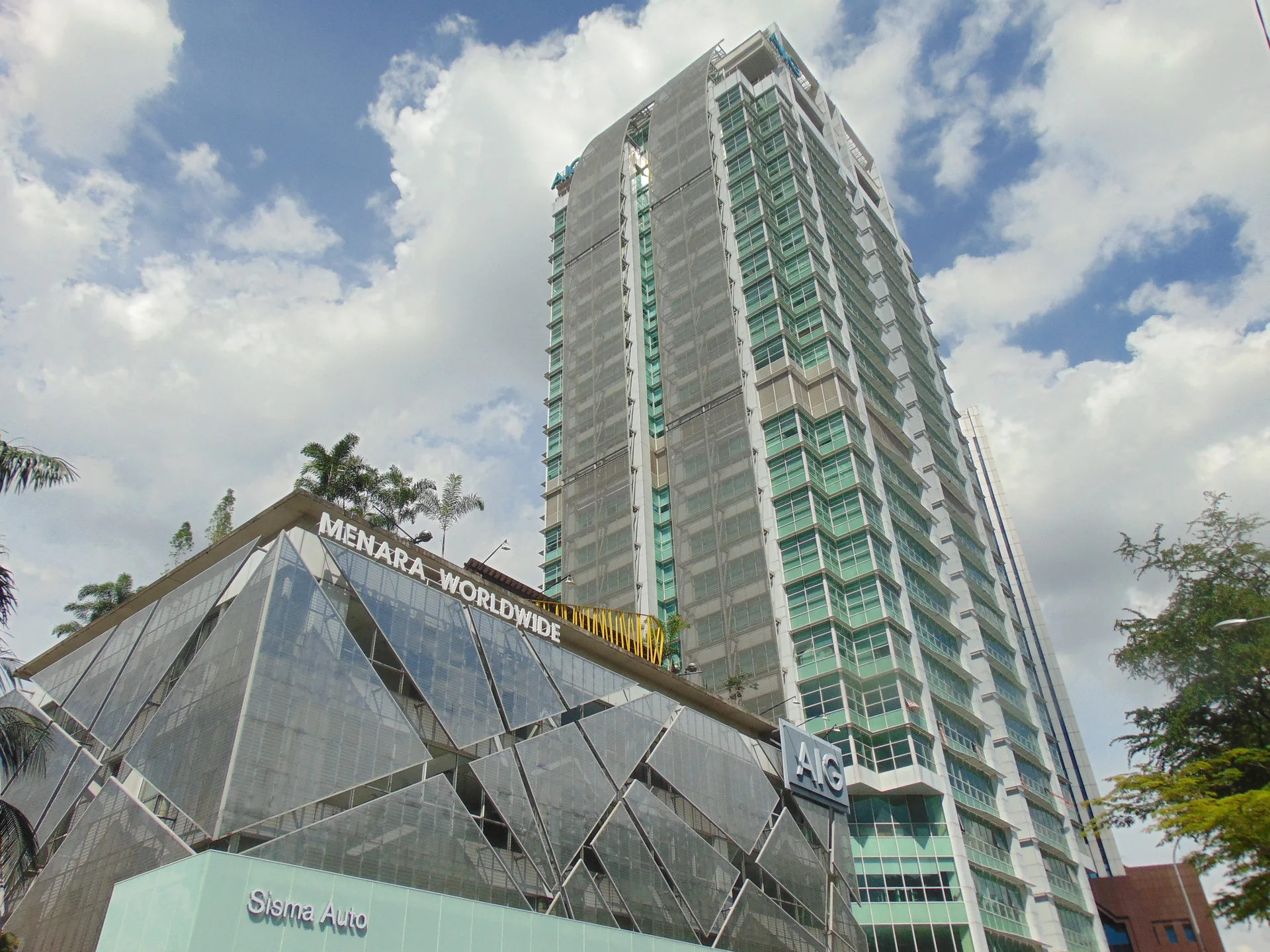 Menara Worldwide Facade
