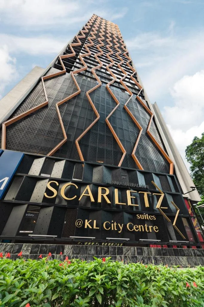 Scarletz Suite Facade
